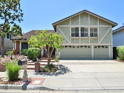 20931 Avenida Amapola