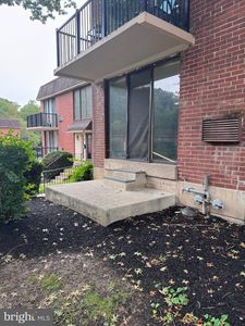 100 E Glenolden Ave #B-11