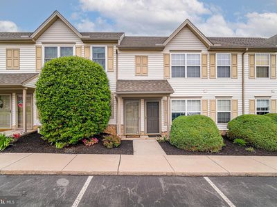 452B Buttonwood Ln