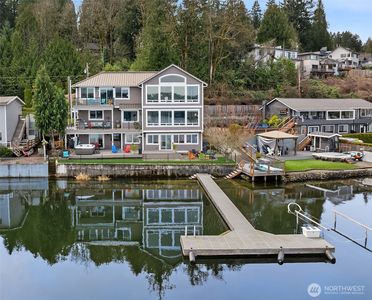 3828 W Lake Sammamish Parkway SE