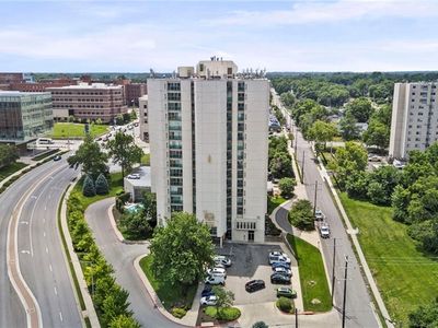 3838 Rainbow Blvd #1402