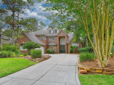 2 Woodmere Pl