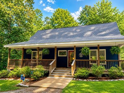 108 Cedar Creek Ln