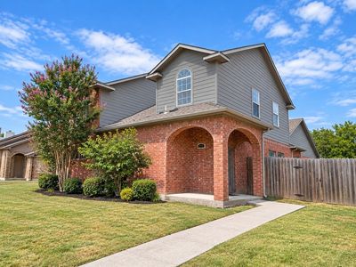 815 Valleybrooke Dr