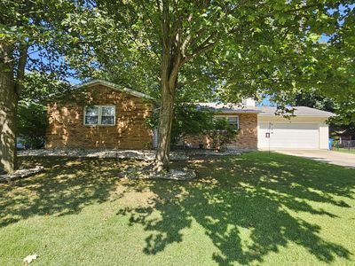 1011 Blueberry Hill Ave