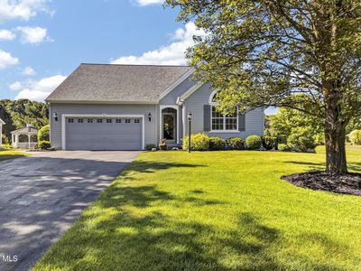 6 Danbury Court