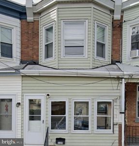 Property at 320 Powell St, Gloucester City, NJ