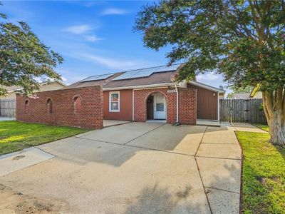 3549 Daffodil Cres