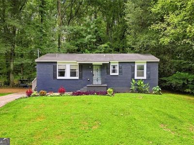 1137 Redford Dr SE