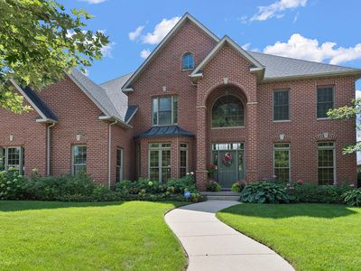 413 Edgewater Dr