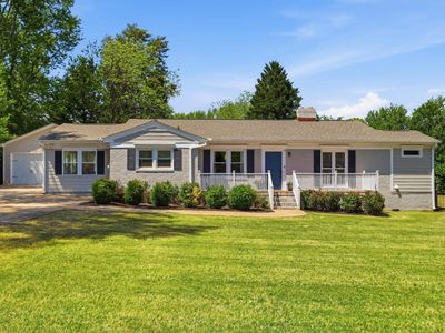 3 Wendover Dr