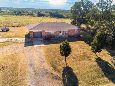 8105 N Rose Rd