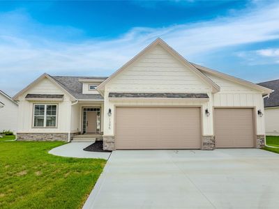 1395 NW Red Oak Dr