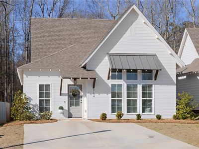 Property at 764 Village Dr, Opelika, AL