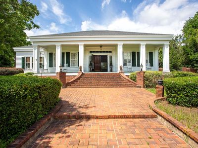 504 Cedar Heights Rd