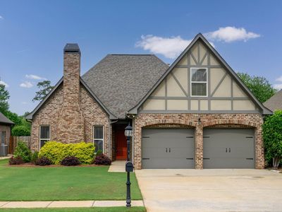 257 Lacey Ave