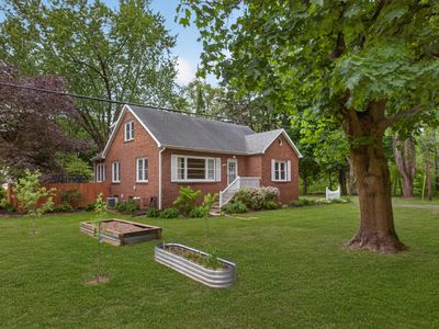 1346 W Marquette Woods Rd