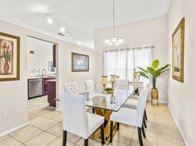 791 SW Hillsboro Circle