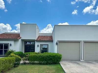 1040 Ceiba Cir