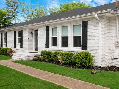 Property at 1136 Howell Dr, Franklin, TN