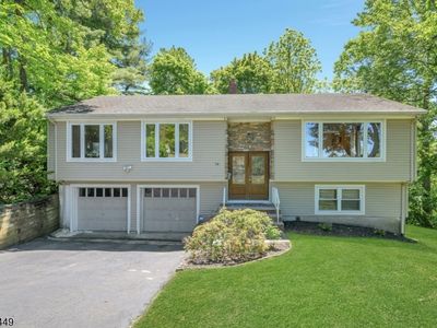 34 Bear Brook Ln