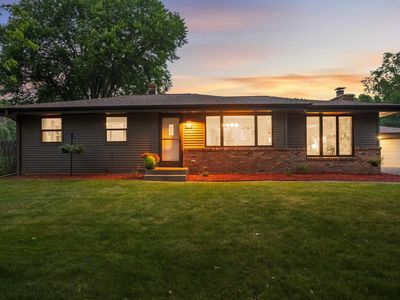 2317 Emerald Dr