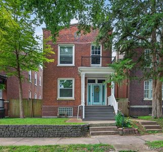 3006 Victor St