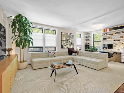 7423 Ridge Boulevard #1C
