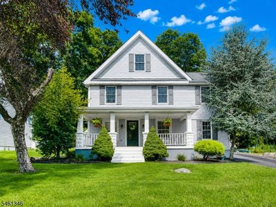 18 Mountain Rd