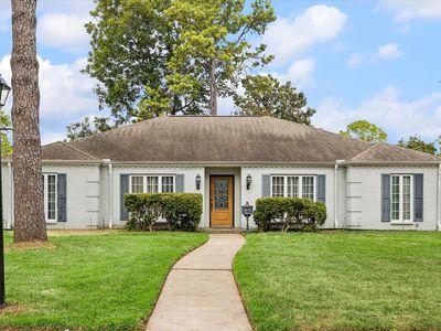 10018 Overbrook Ln