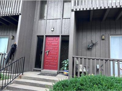 423 W 104th St APT C