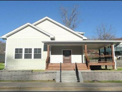 8910 W State Road 56