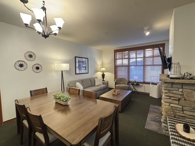 1111 Forest Trl #1303