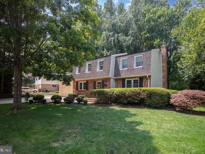 4836 Gainsborough Dr