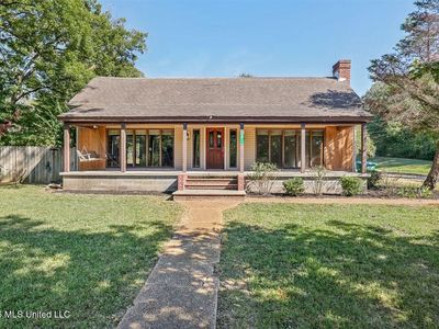 10 W Railroad Ave