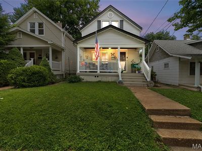 7615 Jerome Ave