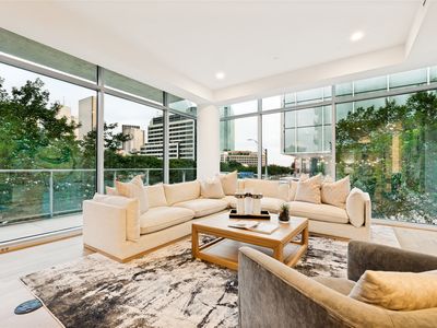 2025 Woodall Rodgers Fwy Unit 23