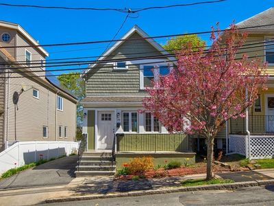 39 Ash Ave