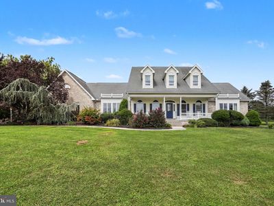 839 School House Ln