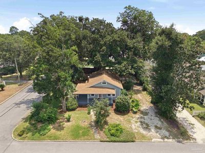 2320 N 17th Ave