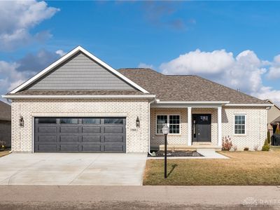 755 W Bentley Cir