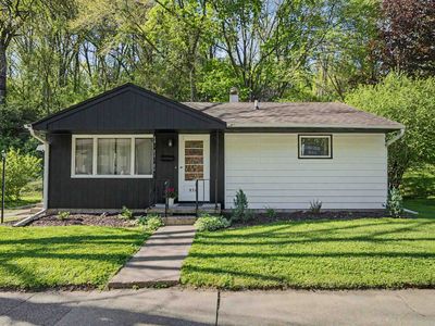 950 W Locust St