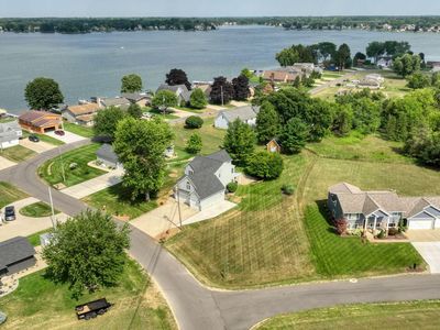 123 N Grand Pointe Dr