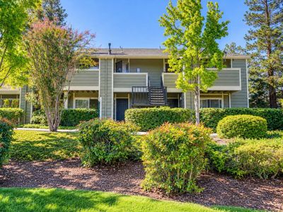 89 Castlebridge Dr