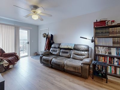 1645 NE Merman Dr APT C102