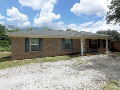611 Bullock Blvd