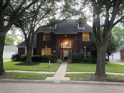 2202 Plantation Bend Dr