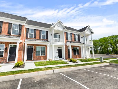 40 Ivy Ln