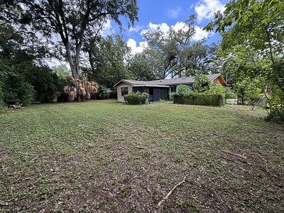 899 SE 27th St