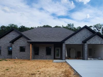 1136 Duke Dr